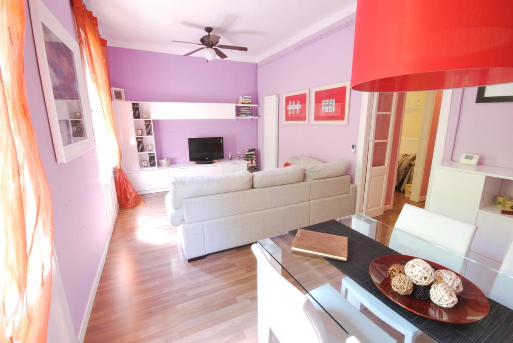 Gaudi Sdb Apartman Barcelona Kültér fotó