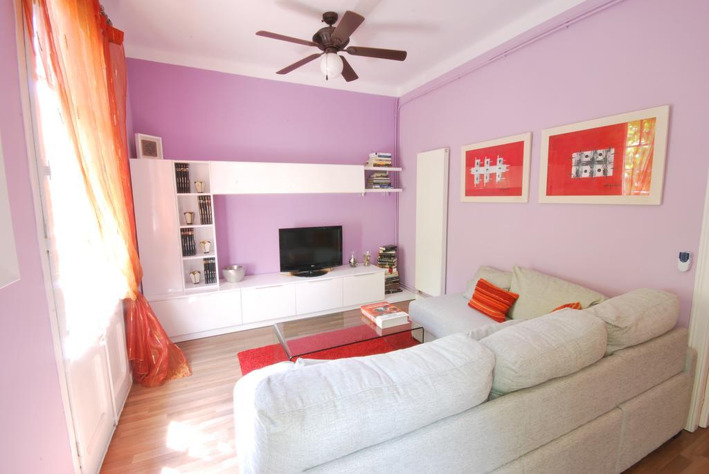 Gaudi Sdb Apartman Barcelona Kültér fotó